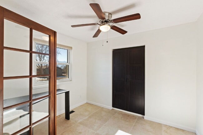 Building Photo - 2020 Independence Dr