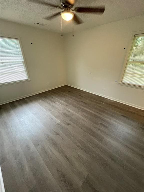 Building Photo - 418 E Northwoods Dr