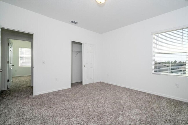 Building Photo - 2337 Treasure Hill St