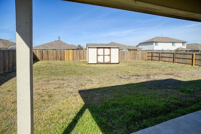 Building Photo - 319 Wildcat Dr