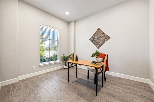Building Photo - 2162 Wildrye Ln
