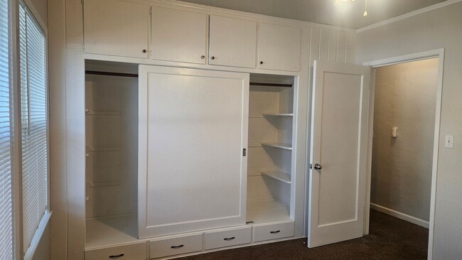 Building Photo - WOW!  Very Nice Updateds 3/1 Near Chestnut...