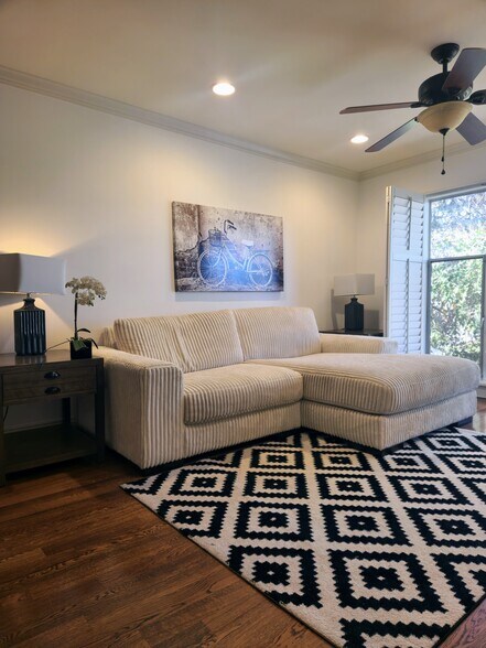 Building Photo - 1222 Princeton St