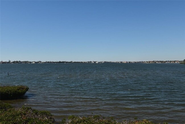 Building Photo - 1511 Pelican Point Dr