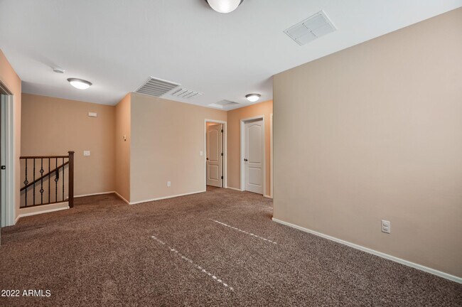 Building Photo - 2185 S Sanders Dr