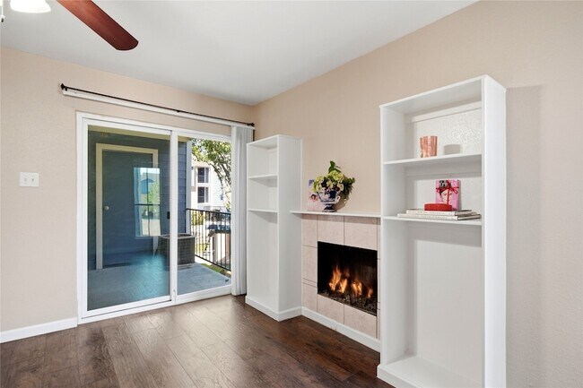 Building Photo - 18511 Egret Bay Blvd