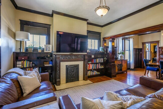 Building Photo - Renovated Historic Craftsman in East Nashville | 4 Bedrooms, 2-Car Garage & Outdoor Living