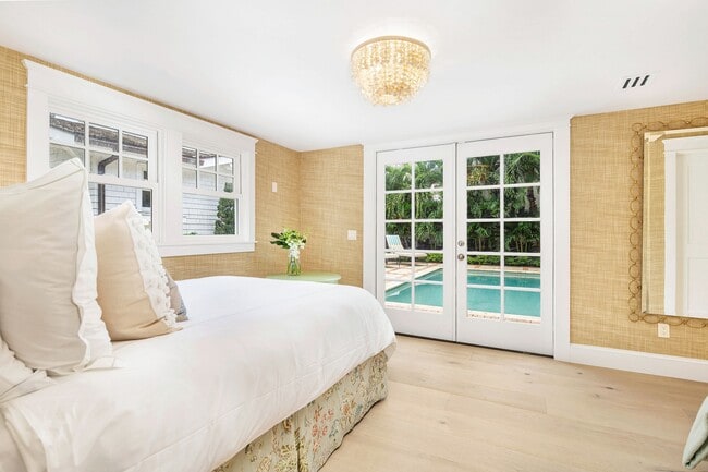 Building Photo - 142 Seabreeze Ave