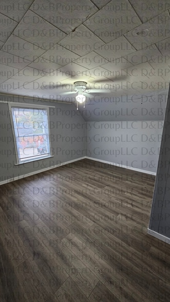 Building Photo - 939 Baraga St NE