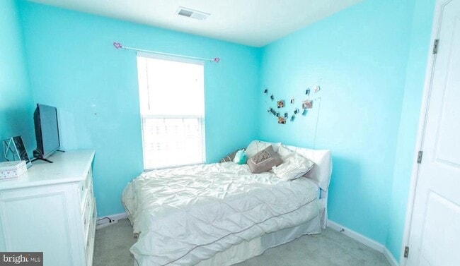 Building Photo - 18540 Hickory Meadow Dr