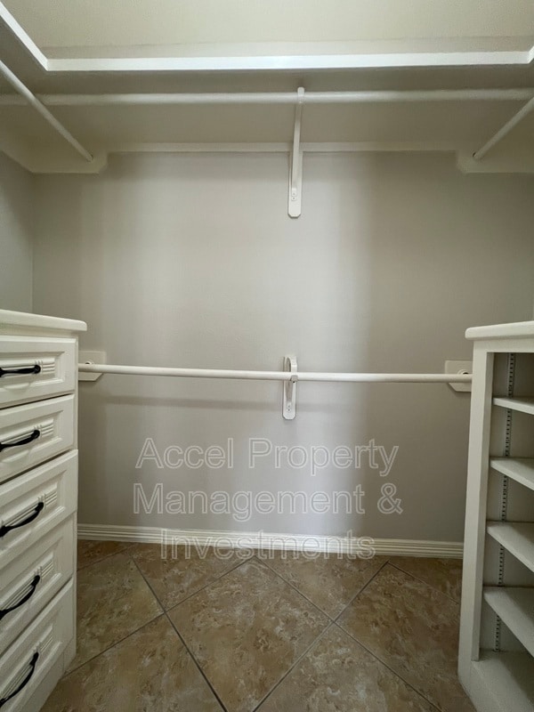 Building Photo - 2301 N 46th St