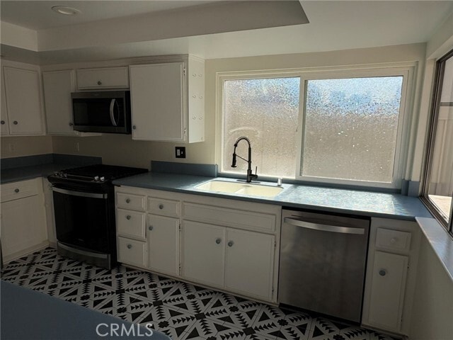Building Photo - 1585 Christopher Ln