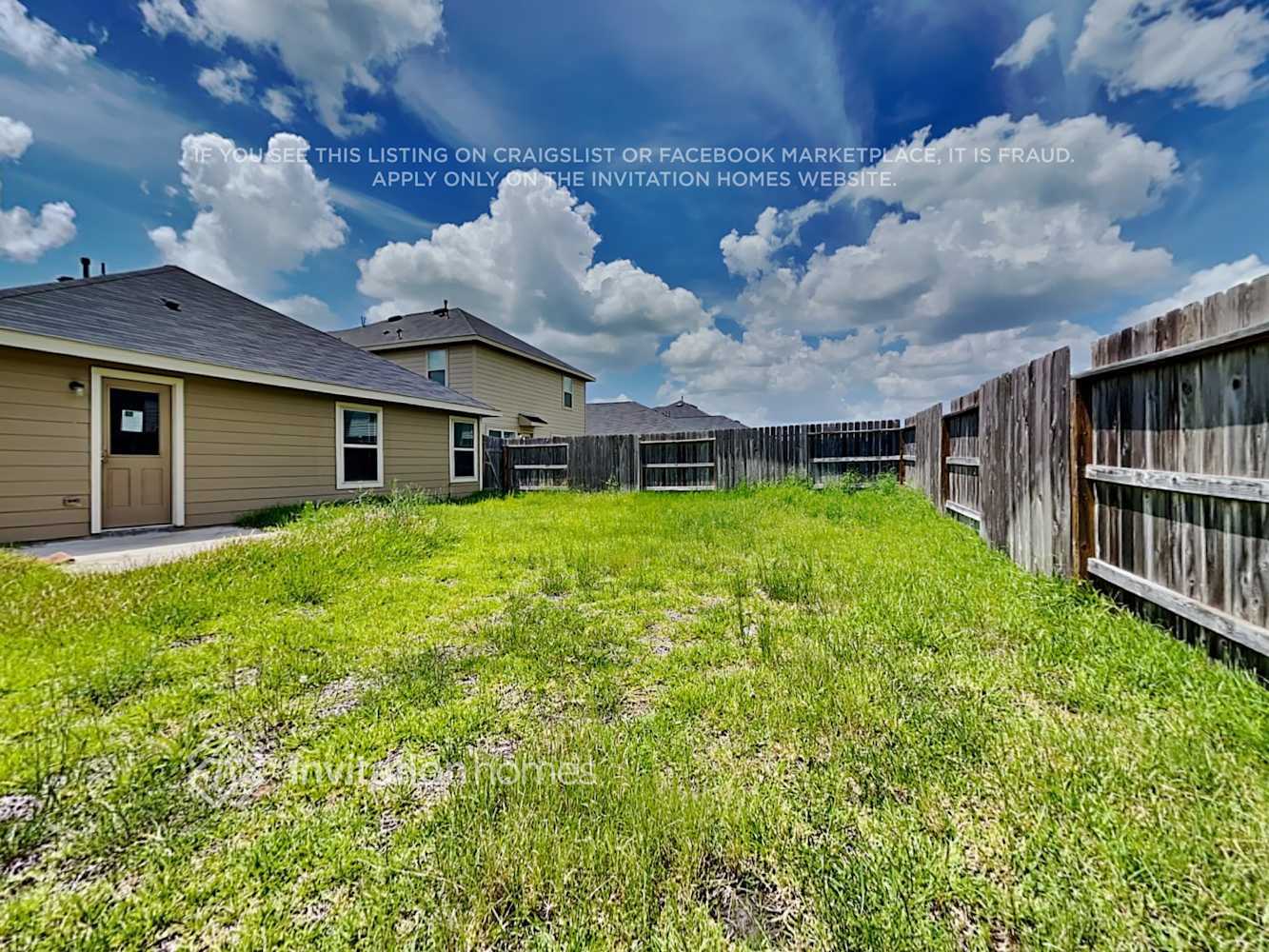 Building Photo - 18702 Mercer Fls Dr