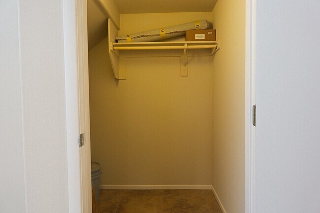 Building Photo - Brand New Gated 4-Bed, 3-Bath Townhome wit...