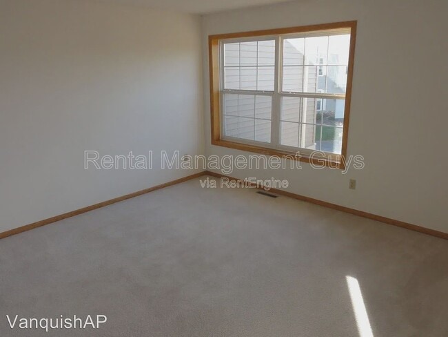 Building Photo - 1887 Wildflower Ct