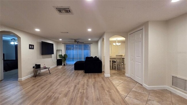 Building Photo - 7340 Brentwood Dr