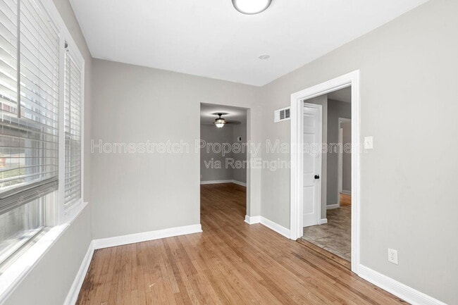 Building Photo - 2633 Avie Dr