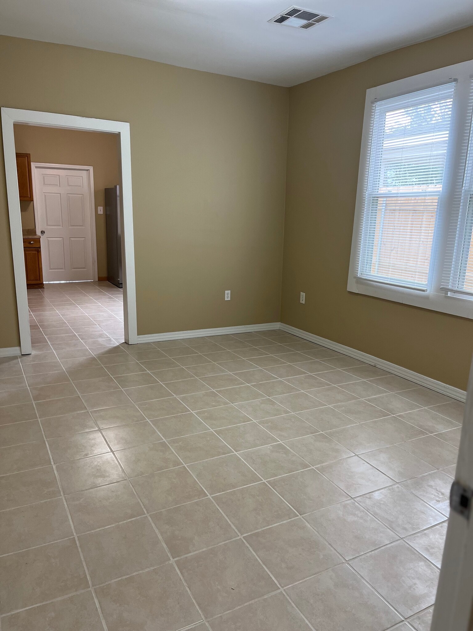 Building Photo - 5643 Charles Pl