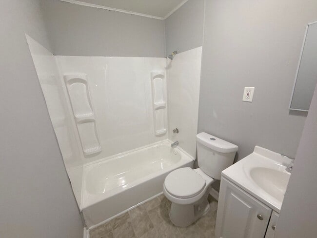 Building Photo - 4360 Bluebell St