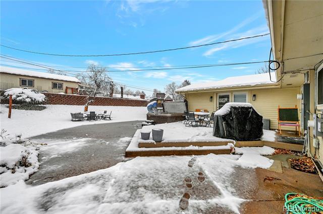 Building Photo - 6526 S Elizabeth Way