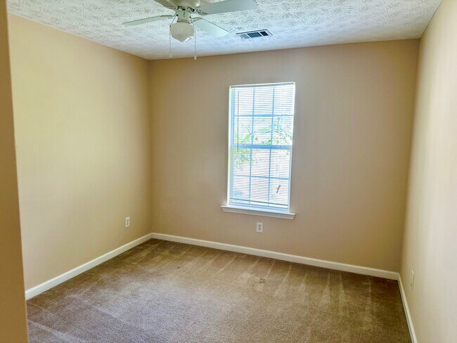 Building Photo - 4552 Latchwood Dr