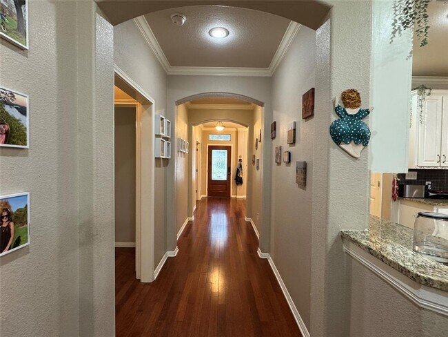 Building Photo - 2704 Dagama Ct