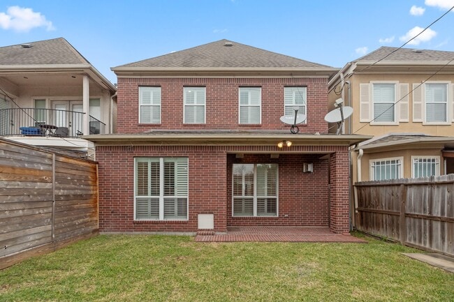 Building Photo - 5351 McCulloch Cir