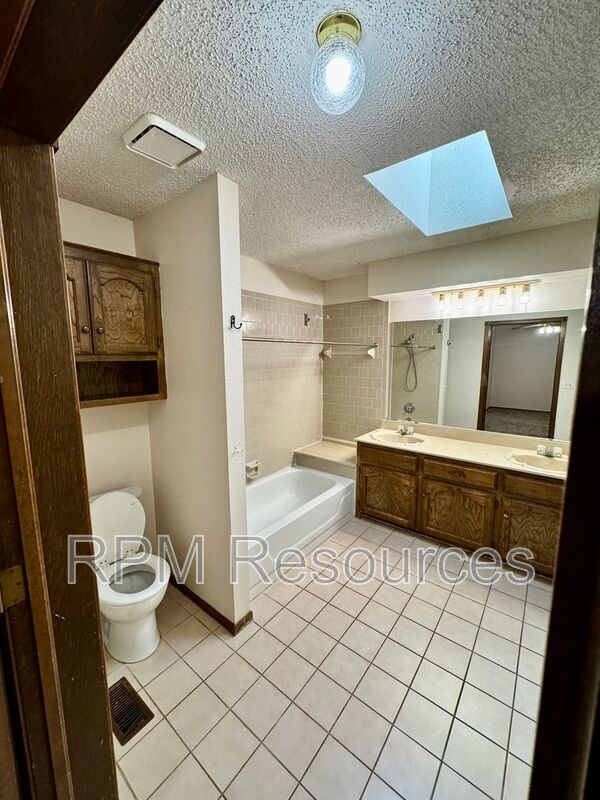 Building Photo - 1312 NW 184th St