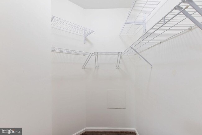 Building Photo - 46608 Drysdale Terrace