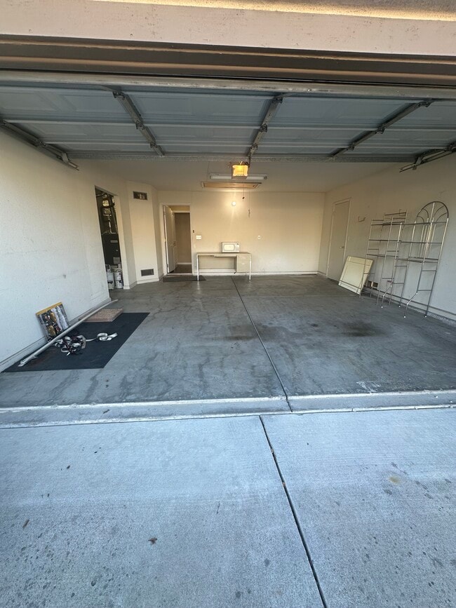 Building Photo - 1521 Annie Ct