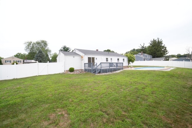 Building Photo - 41 Herbert Ave