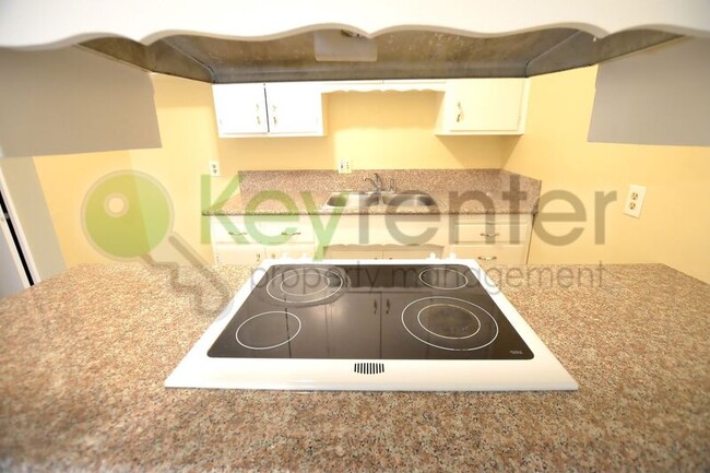 Building Photo - 9826 Libra Ave