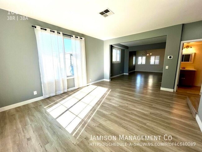 Building Photo - 16619 Yukon Ave