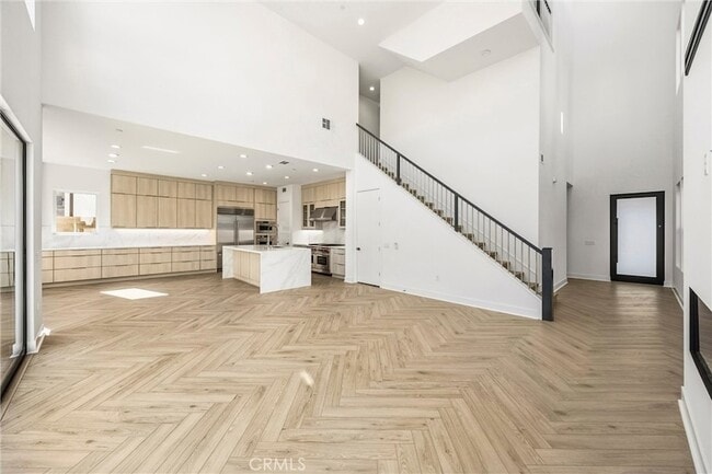 Building Photo - 164 Apron