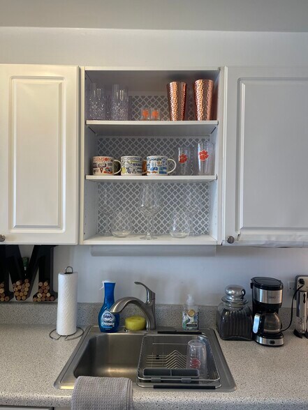 Building Photo - 444 W Fullerton Pky