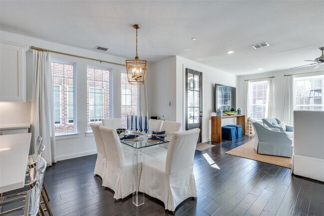 Building Photo - 429 Madison Ave