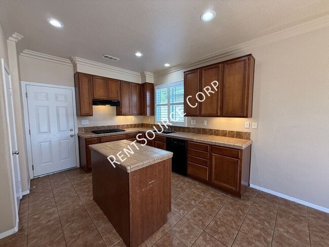 Building Photo - 1311 Ponderosa Dr