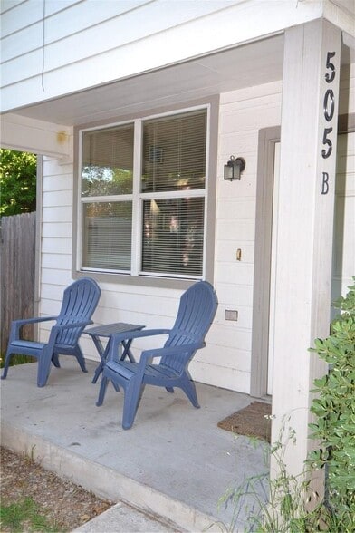 Building Photo - 505 Delmar Ave