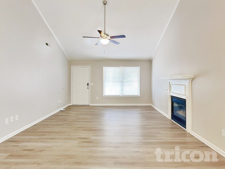 Building Photo - 113 Cobblestone Cir