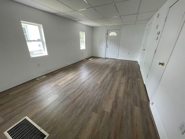 Building Photo - 603 E Golf Ave