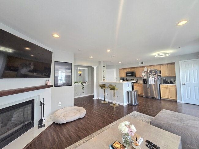 Building Photo - 1604 Post Oak Dr