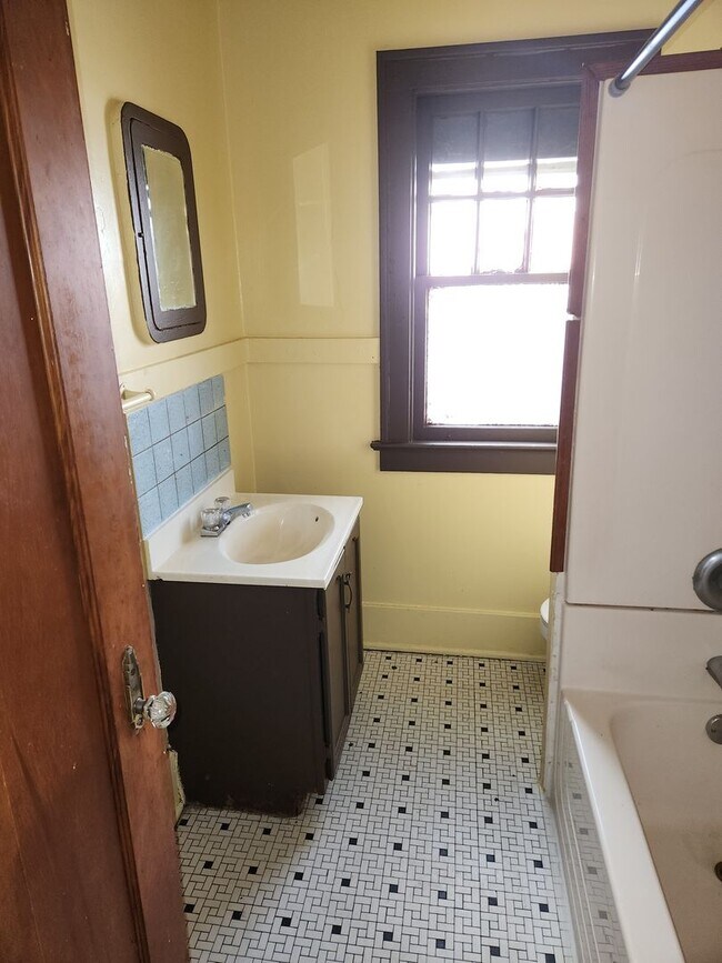 Building Photo - 108/110 Shelter Street