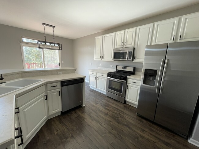Building Photo - 3007 Tangley Oaks Trail