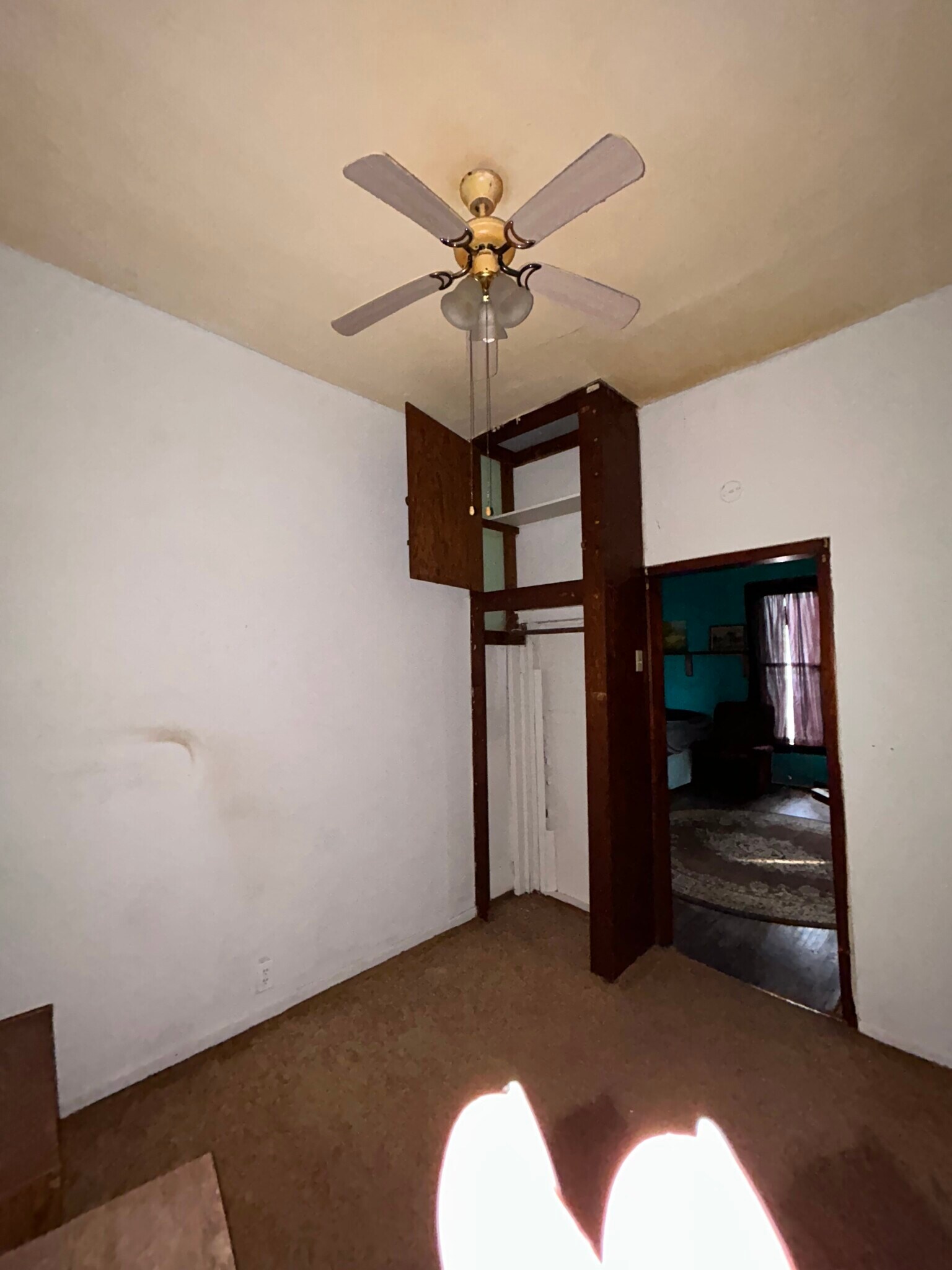 Building Photo - 112 W Winans St