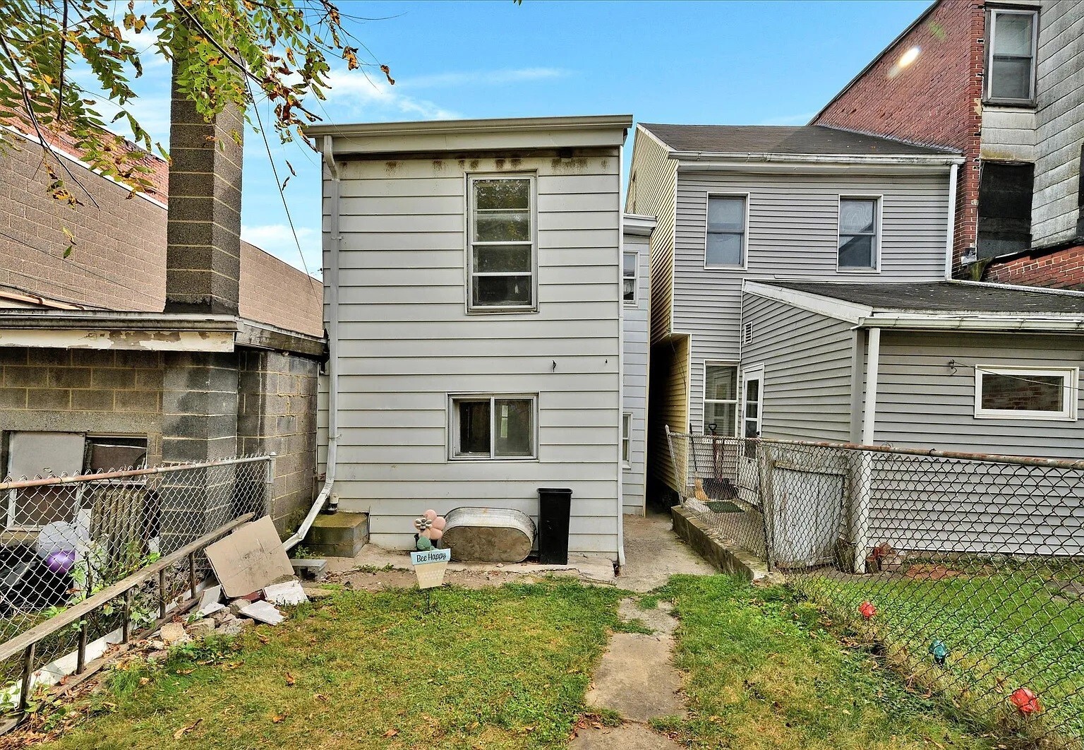 Building Photo - 18 S Lehigh St