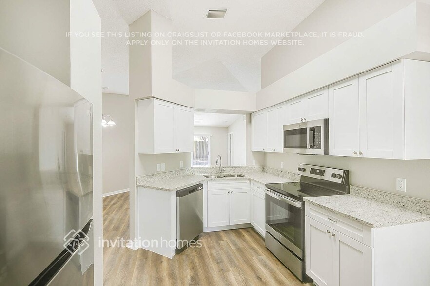 Building Photo - 13405 Prestwick Dr