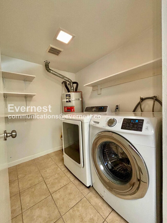 Building Photo - 8347 Burnet Ave