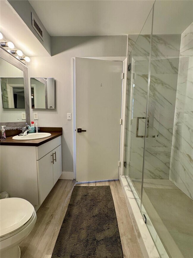 Building Photo - 2469 Cordoba Bend