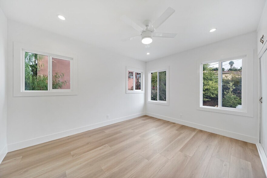 2616 3/4 - 2616 Glendale Blvd