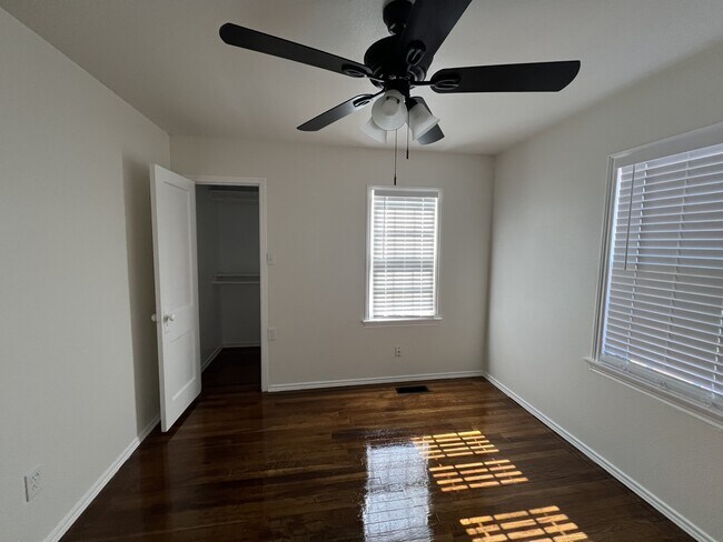 Building Photo - 2517 28th St